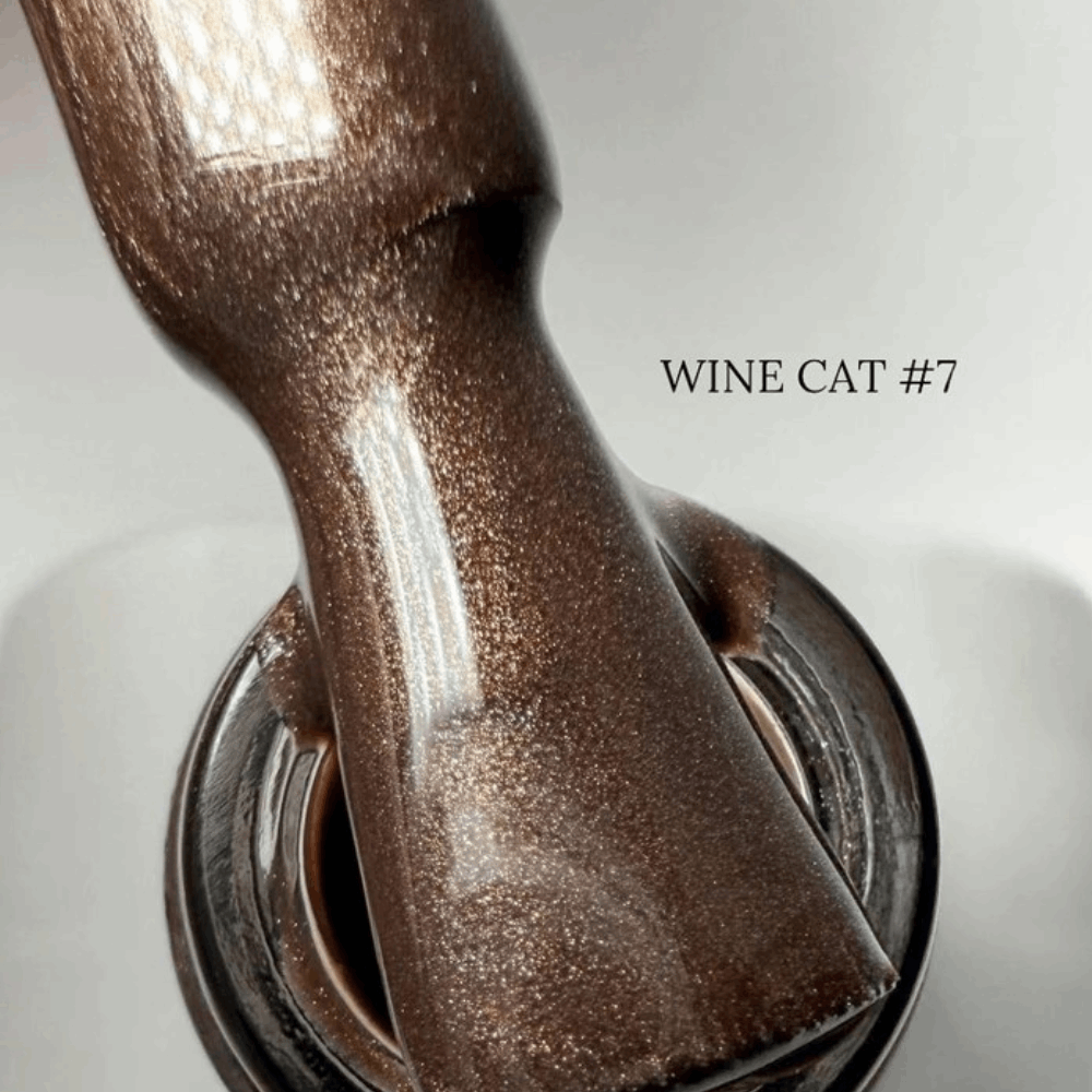 Gel Polish SAGA CAT EYE / USA Wine Cat 10ml 07